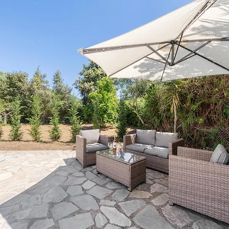 Secret Garden Villa-3bd, Pool & Bbq In Villa *