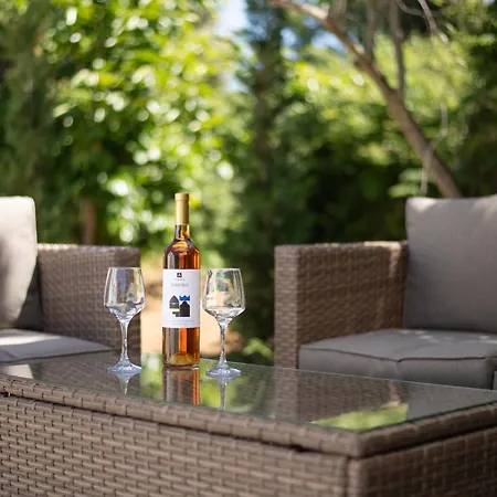 Secret Garden Villa-3bd, Pool & Bbq In