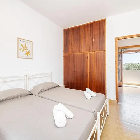 Secret Garden Villa-3bd, Pool & Bbq In * Halikounas