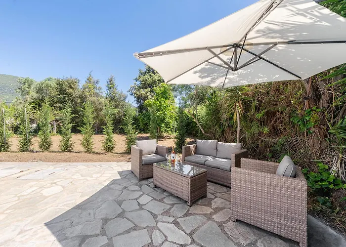 Secret Garden Villa-3bd, Pool & Bbq In Βίλα *