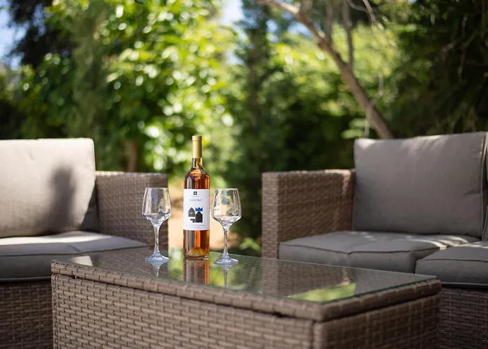 Secret Garden Villa-3bd, Pool & Bbq In