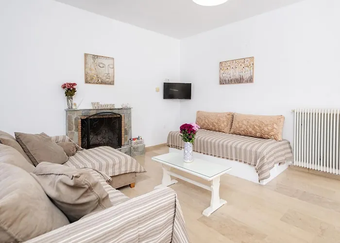 Βίλα Secret Garden Villa-3bd, Pool & Bbq In
