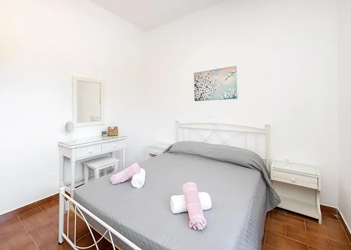 Secret Garden Villa-3bd, Pool & Bbq In Βίλα