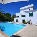 Secret Garden Villa-3bd, Pool & Bbq In Vila