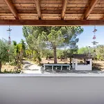 Secret Garden Villa-3bd, Pool & Bbq In * Halikounas