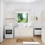 Secret Garden Villa-3bd, Pool & Bbq In Vila