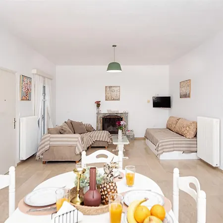 Secret Garden Villa-3bd, Pool & Bbq In Vilă *